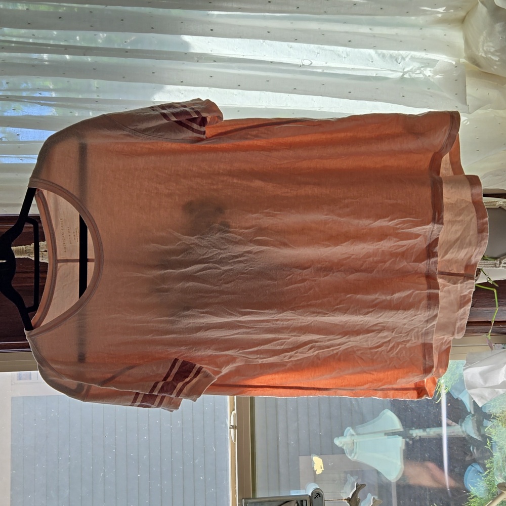 MD pink oversized soft and sexy American Eagle t-shirt. Well loved but so comfy!